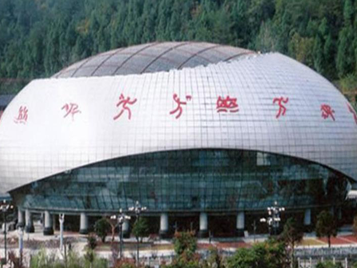 安徽体育中心球形网架加工安装